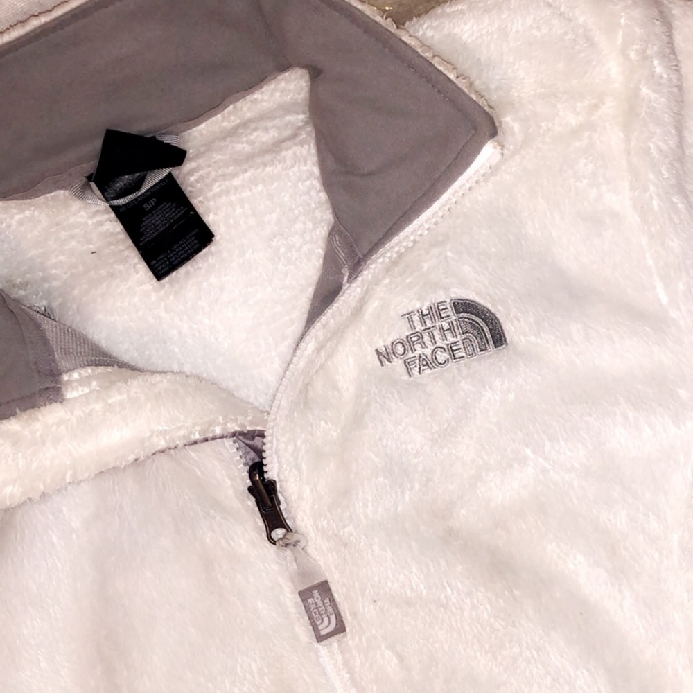 Women’s WHITE north face!